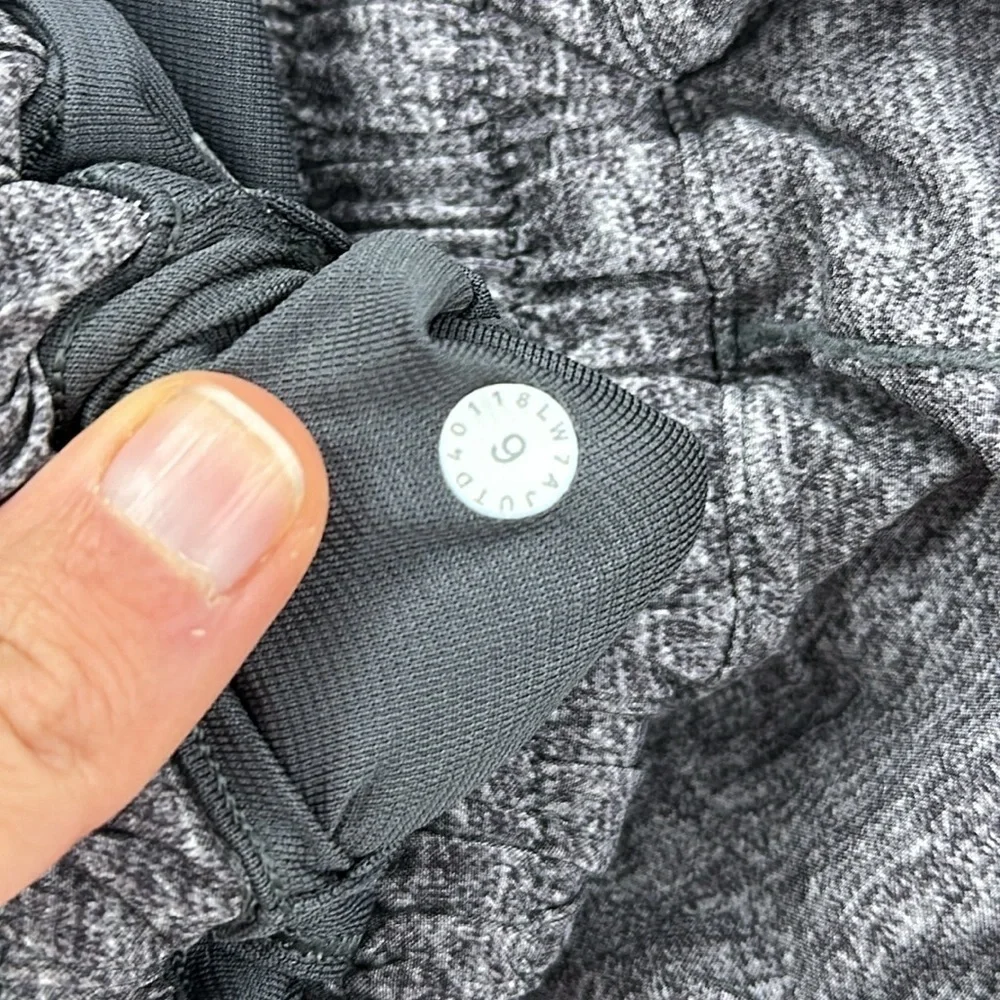 Lululemon Hotty Hot Short II *Long 4